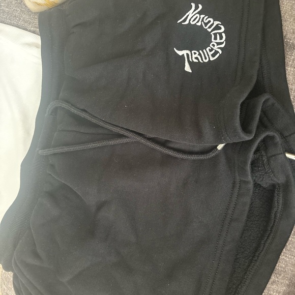 True Religion Short Set - Picture 3 of 5